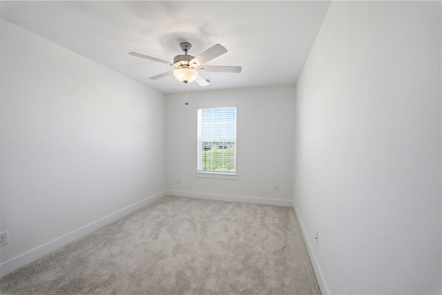 Spacious, unfurnished interior of a new home in Saddlebrook Estates, Waxahachie (Image 28).