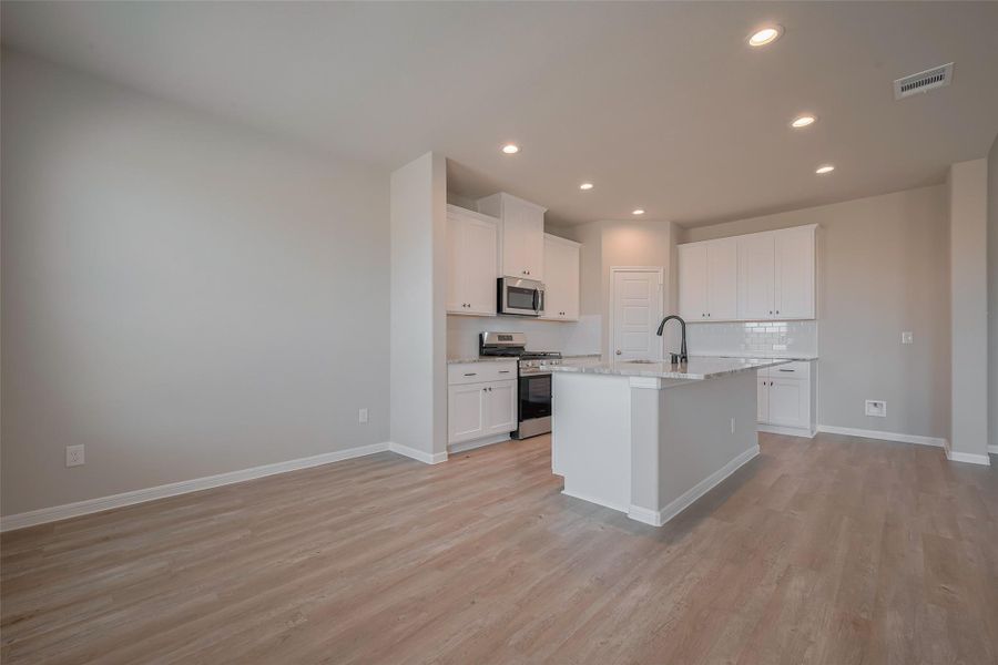 Furnished interior view inside a new home in La Segarra, Brookshire (Image 8). Furnished interior view inside a new home in La Segarra, Brookshire (Image 8).