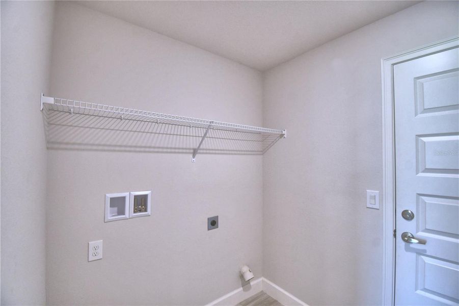 Spacious, unfurnished interior of a new home in Lake Juliana Estates, Auburndale (Image 19).