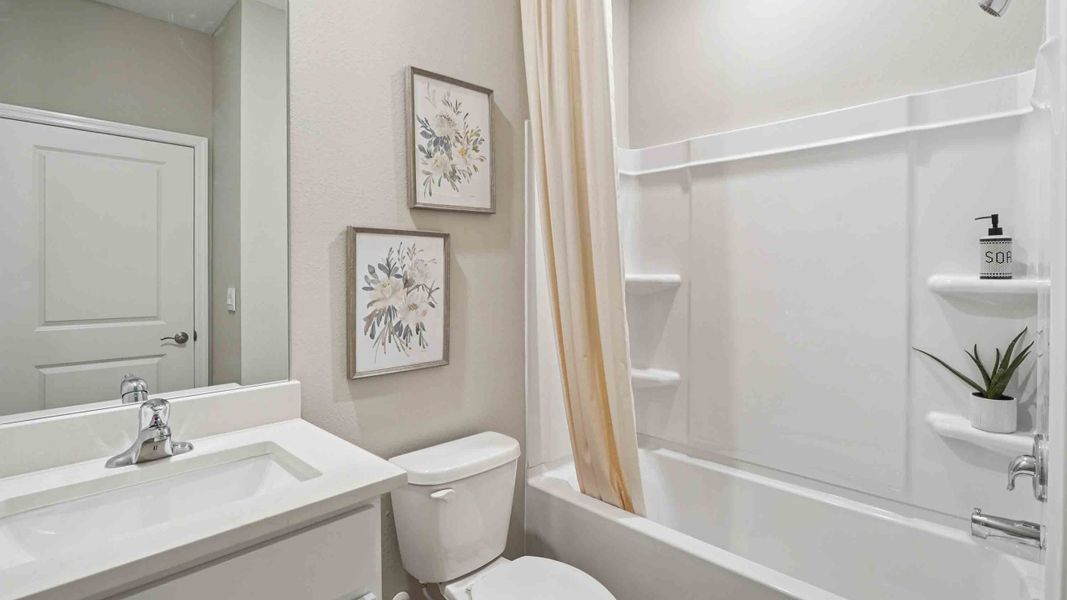 Representative furnished interior of a home built from the Madison by D.R. Horton in Somerset Bay, Spring Hill (Image 20). Representative furnished interior of a home built from the Madison by D.R. Horton in Somerset Bay, Spring Hill (Image 20).