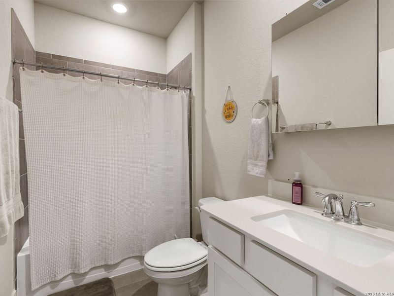 Furnished interior view inside a new home in Autry Pond, San Antonio (Image 16).