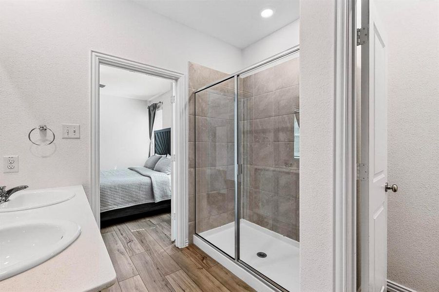 Furnished interior view inside a new home in , McKinney (Image 9).