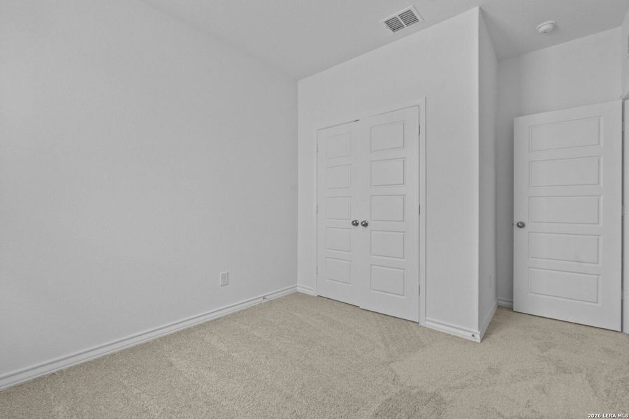 Spacious, unfurnished interior of a new home in Corley Farms, Boerne (Image 19).