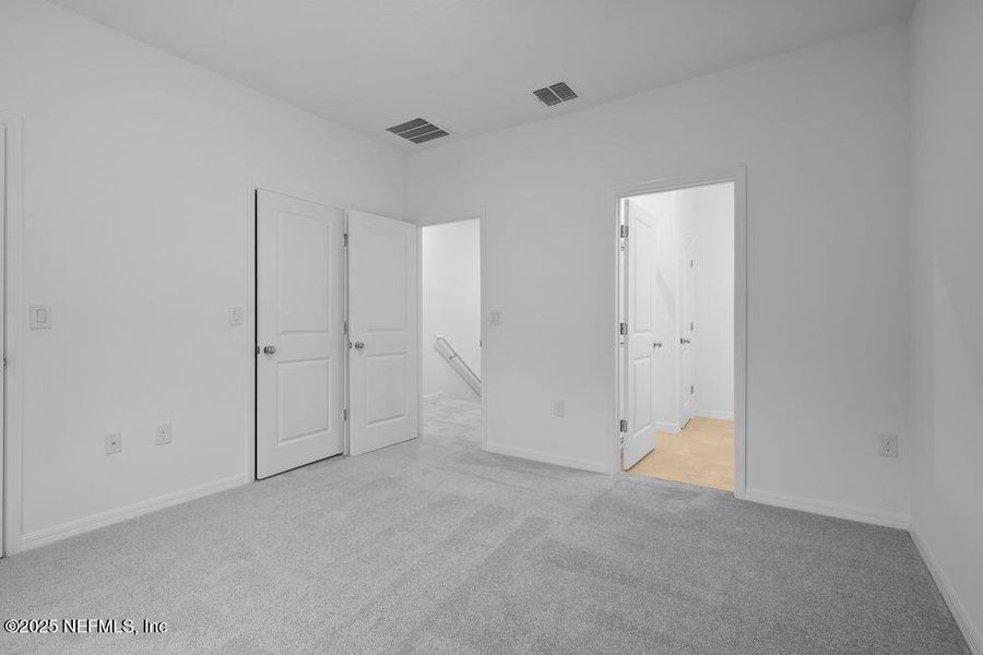 Spacious, unfurnished interior of a new home in Sabal Terrace, Jacksonville (Image 12).