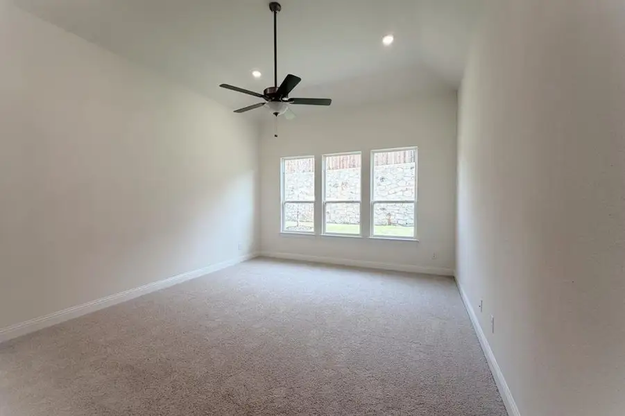 Spacious, unfurnished interior of a new home in Walsh, Fort Worth (Image 7).
