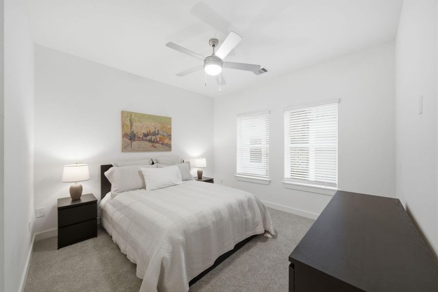 Guest room can accommodate a queen-sized bed. Guest room can accommodate a queen-sized bed.