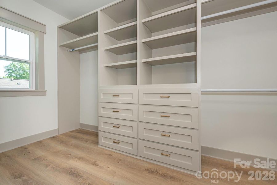 Image 44 of a home in .