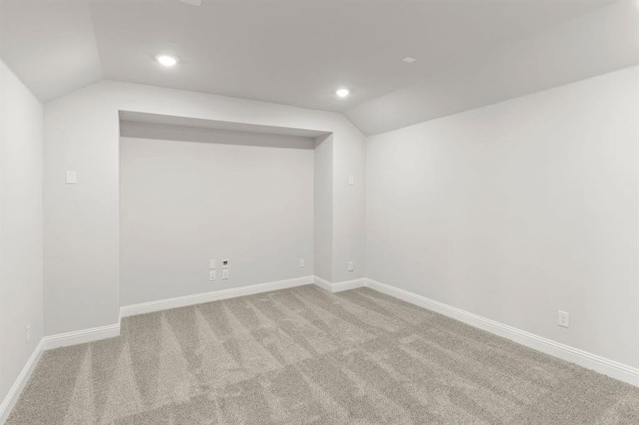 Spacious, unfurnished interior of a new home in Cambridge Crossing, Celina (Image 13).