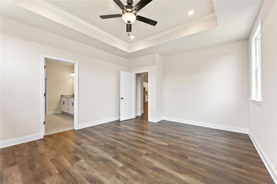 Spacious, unfurnished interior of a new home in Wehunt Meadows, Hoschton (Image 19).