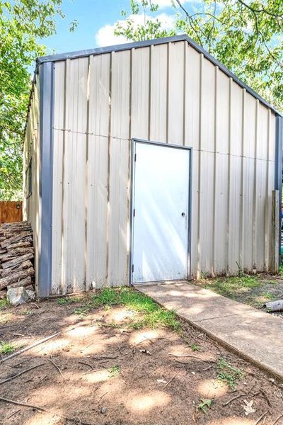 Exterior details and patio area of a home in , Reno (Image 3).