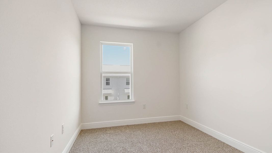Spacious, unfurnished interior of a new home in Bayside at Ward Creek, Panama City Beach (Image 28).