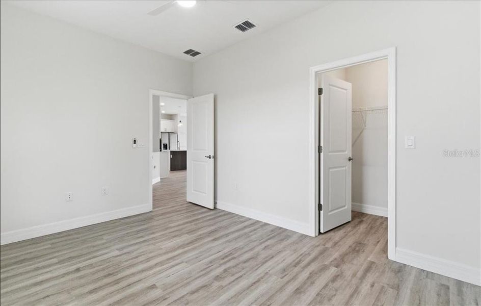 Spacious, unfurnished interior of a new home in , North Port (Image 47).