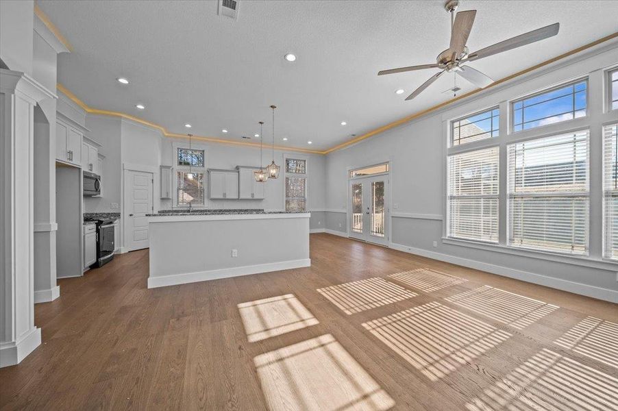 Spacious, unfurnished interior of a new home in Lakeside at Blue Ridge Plantation, Taylors (Image 17).