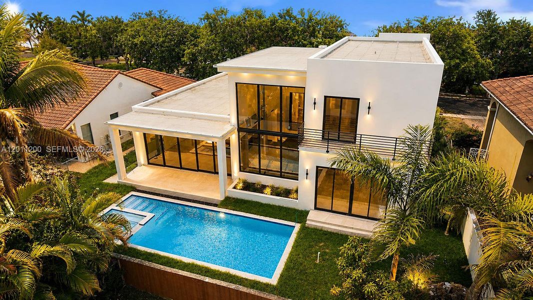 Exterior details and patio area of a home in , Miami Lakes (Image 4).