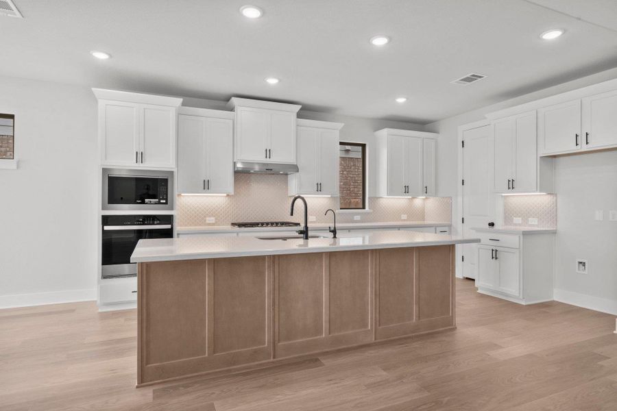 Gorgeous Open Concept Kitchen Gorgeous Open Concept Kitchen