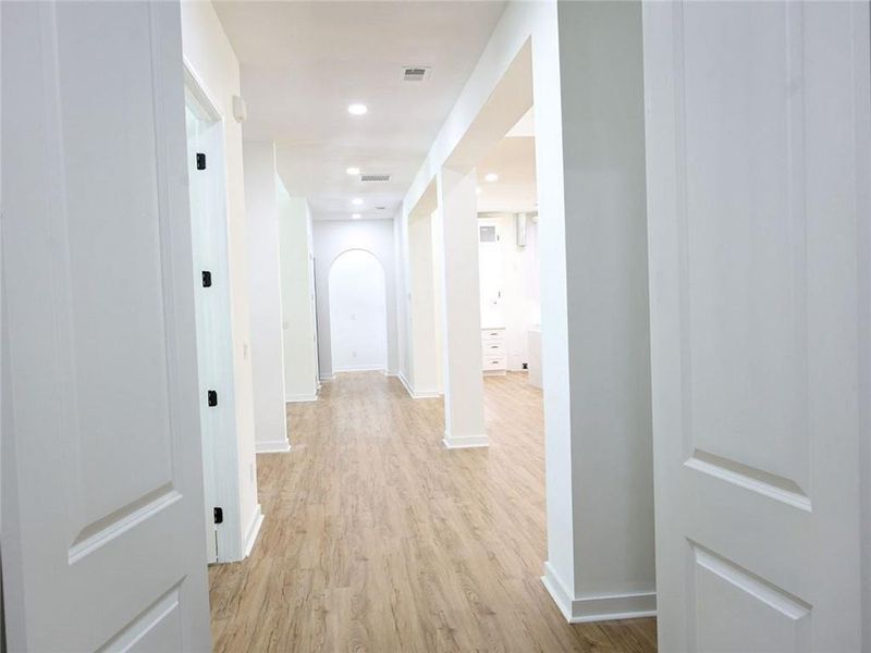 Spacious, unfurnished interior of a new home in , Mableton (Image 29).