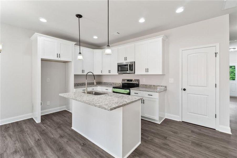 Furnished interior view inside a new home in , Toccoa (Image 8).