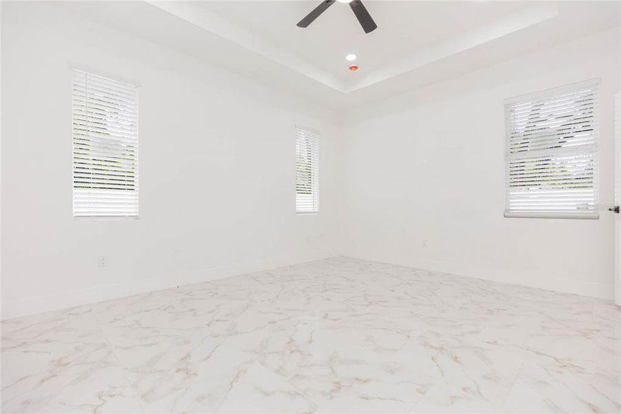 Spacious, unfurnished interior of a new home in , Tampa (Image 26). Spacious, unfurnished interior of a new home in , Tampa (Image 26).