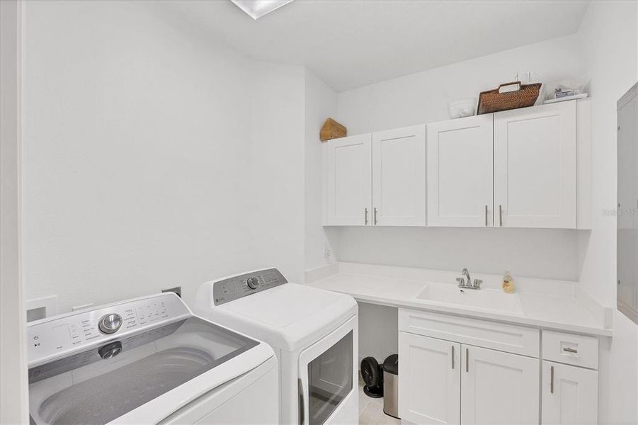 Furnished interior view inside a new home in , Bradenton (Image 35).