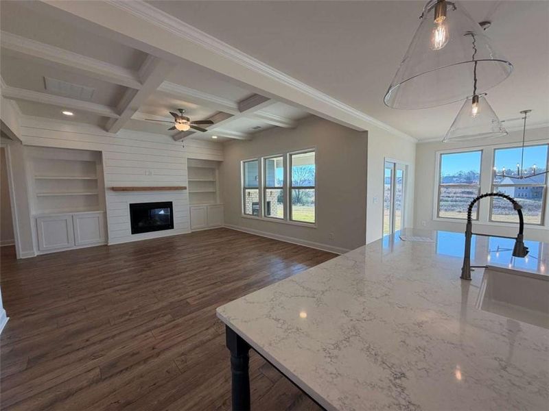 Spacious, unfurnished interior of a new home in , Jefferson (Image 18).