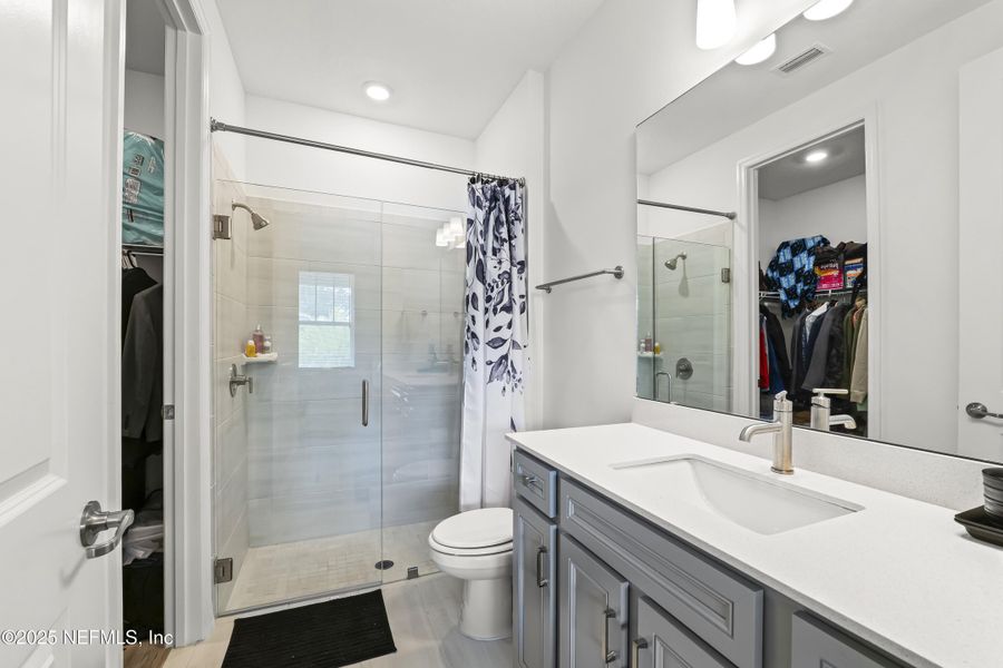 Furnished interior view inside a new home in , St. Augustine (Image 40).