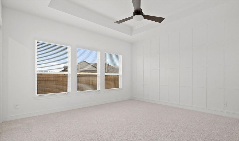 Spacious primary suite (*Photo not of actual home and used for illustration purposes only.)