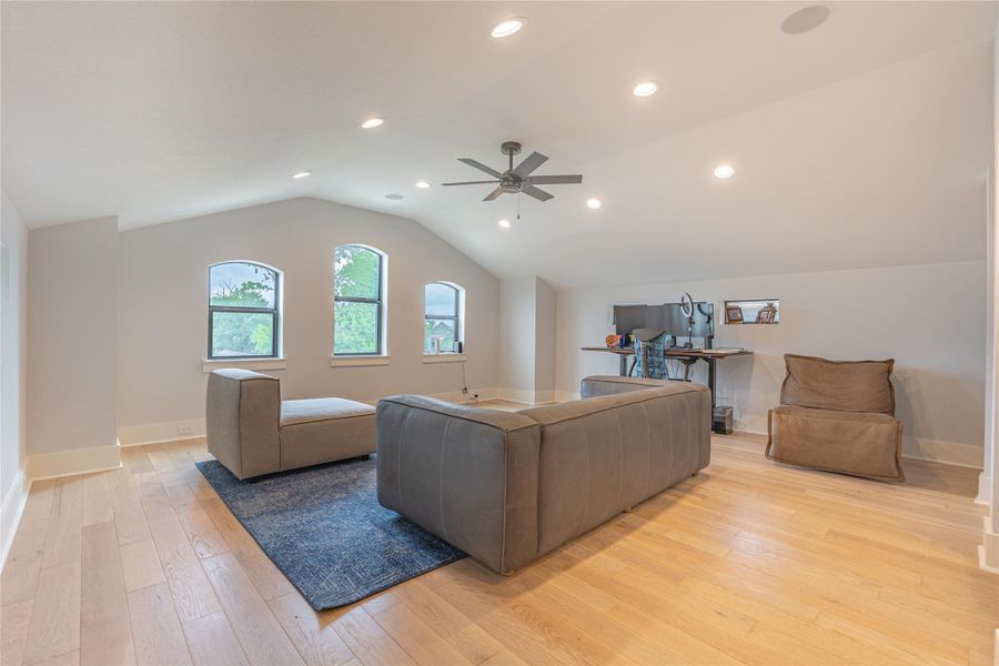 Image 36 of a home in . Image 36 of a home in .