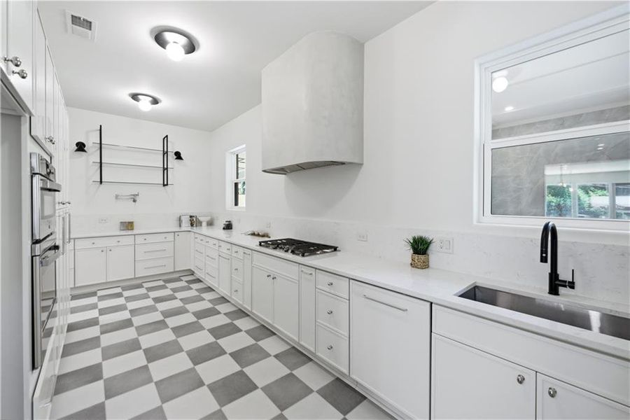 Furnished interior view inside a new home in , Lawrenceville (Image 41).