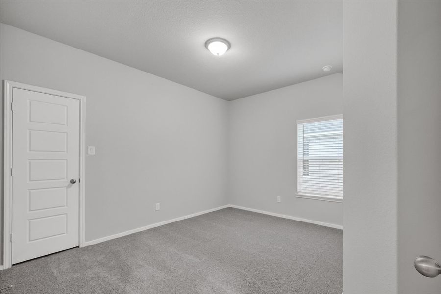 Spacious, unfurnished interior of a new home in Rollingbrook Estates, Baytown (Image 38).