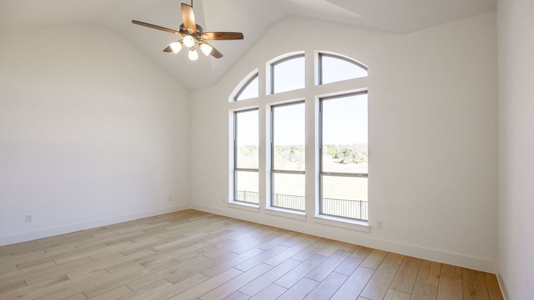 Spacious, unfurnished interior of a new home in Nolina, Georgetown (Image 19).