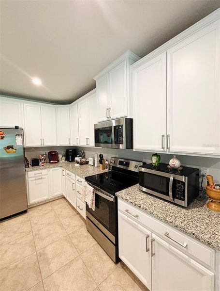 Furnished interior view inside a new home in Cypress Preserve, Land O' Lakes (Image 4). Furnished interior view inside a new home in Cypress Preserve, Land O' Lakes (Image 4).