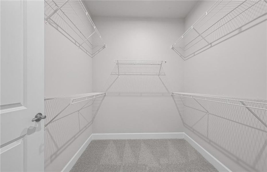 Spacious, unfurnished interior of a new home in Del Webb at Lake Oconee, Greensboro (Image 11).