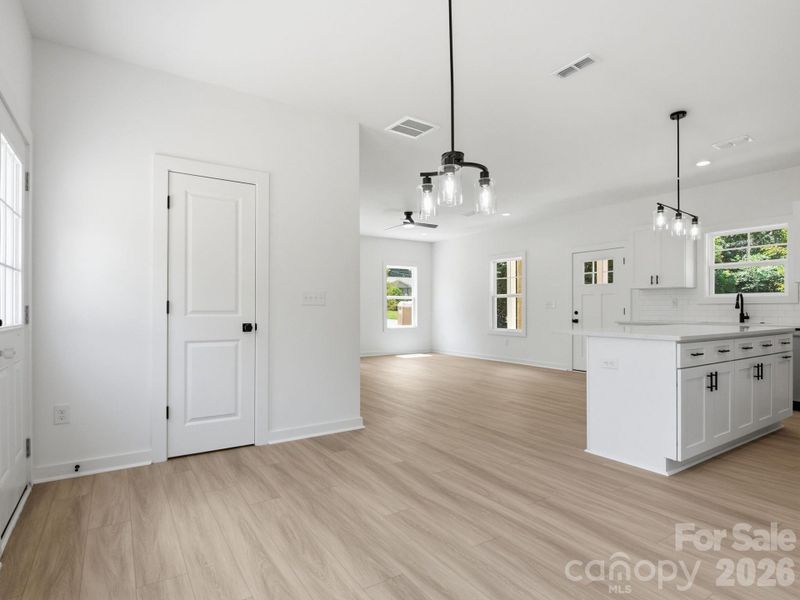 Spacious, unfurnished interior of a new home in , Charlotte (Image 15).