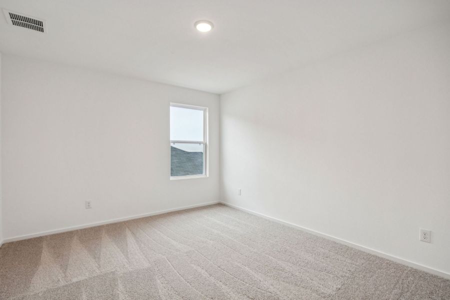 Spacious, unfurnished interior of a new home in Montgomery Bend, Montgomery (Image 16).