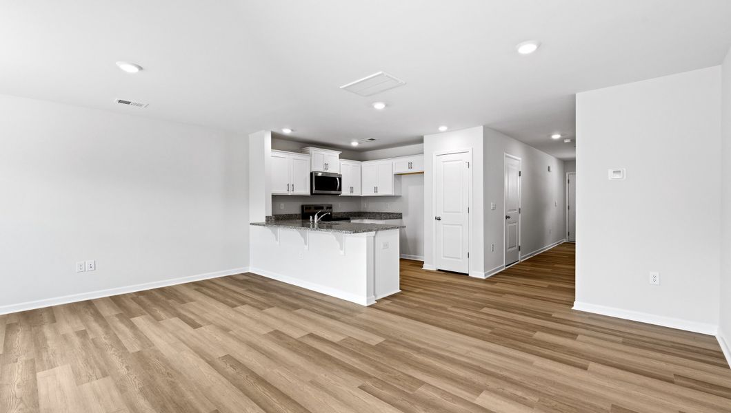 Spacious, unfurnished interior of a new home in Chestnut Ridge Townhomes, Greenville (Image 14).