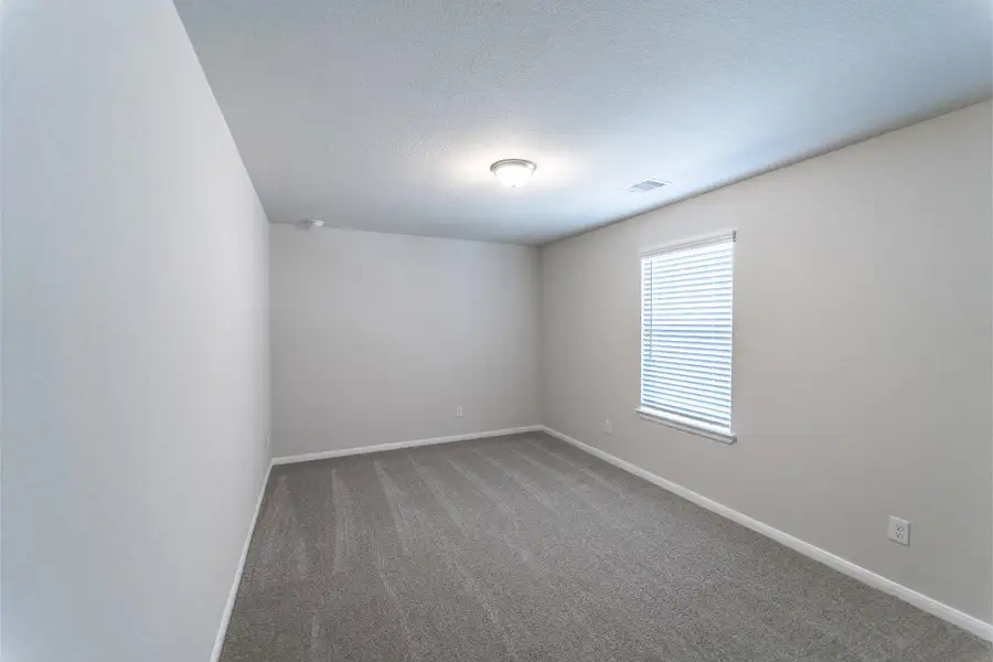 Spacious, unfurnished interior of a new home in Canterra Creek, Rosharon (Image 18). Spacious, unfurnished interior of a new home in Canterra Creek, Rosharon (Image 18).