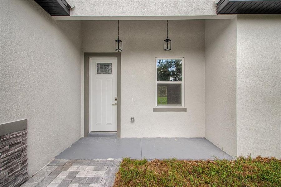 Exterior details and patio area of a home in , Ocala (Image 30).