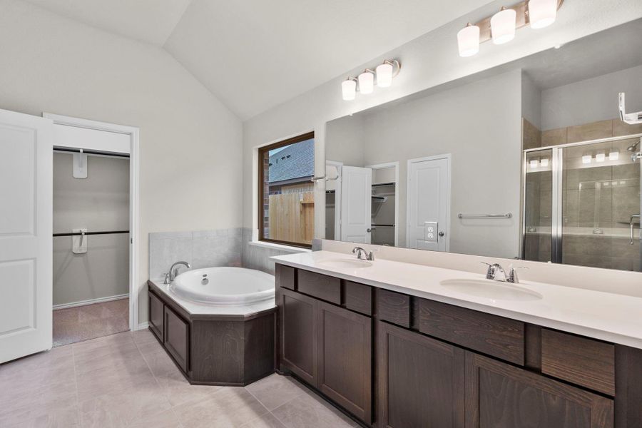 Furnished interior view inside a new home in The Highlands, Porter (Image 10).