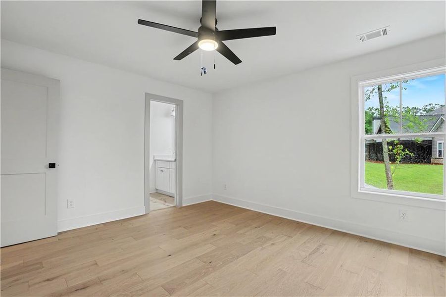 Spacious, unfurnished interior of a new home in , Gainesville (Image 41). Spacious, unfurnished interior of a new home in , Gainesville (Image 41).