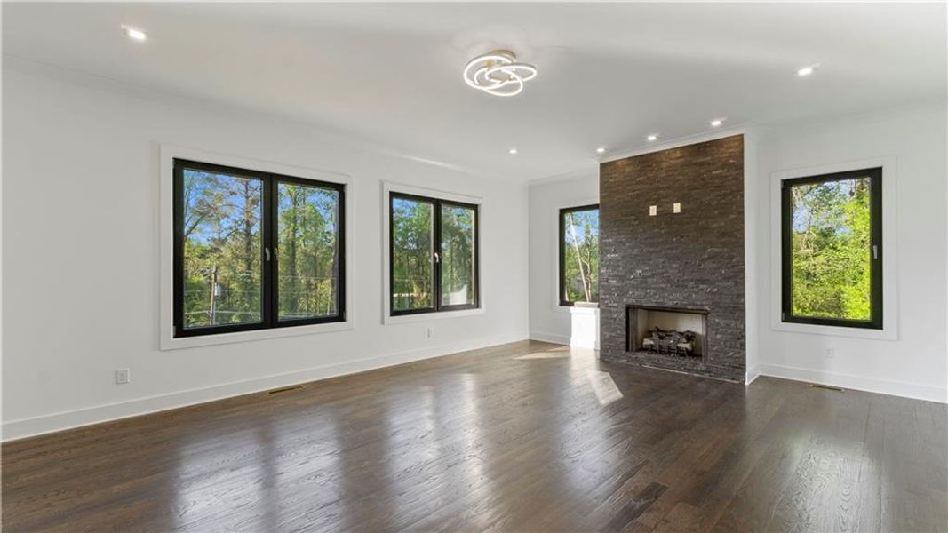 Spacious, unfurnished interior of a new home in , Marietta (Image 38).