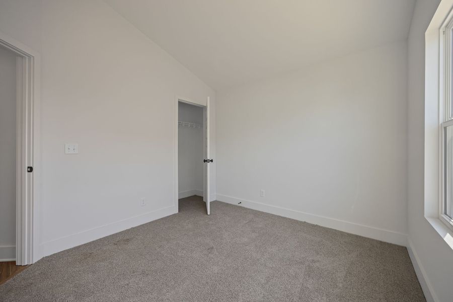 Representative unfurnished interior of a home built from the Fontaine Townhome by Parkside Builders in The Parks of Mill Town, Chattanooga (Image 36).