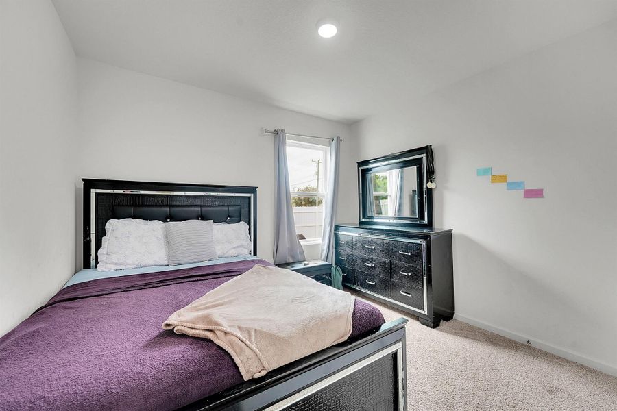 Furnished interior view inside a new home in , Port St. Lucie (Image 7).