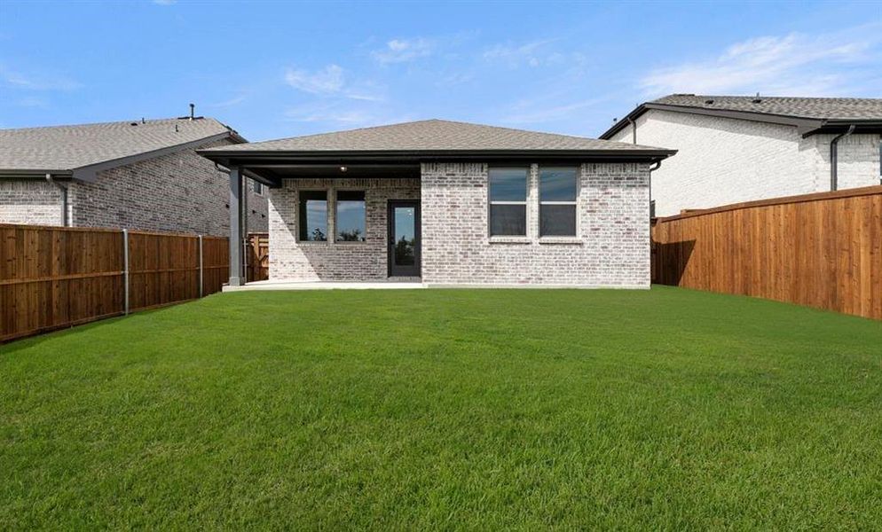 Rear Exterior Design Representative Photo