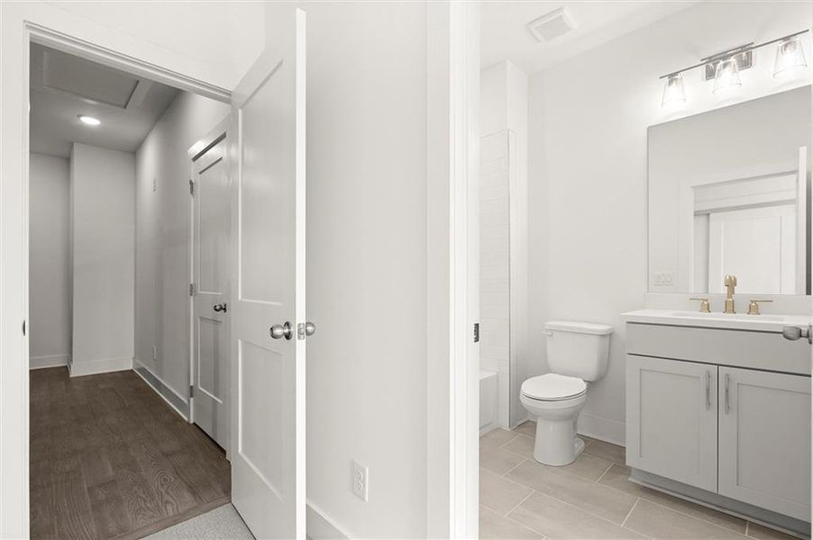 Furnished interior view inside a new home in , Alpharetta (Image 12).