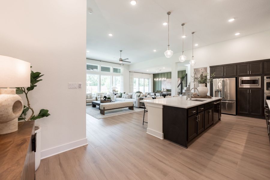 Representative furnished interior of a home built from the Fulbright by Tri Pointe Homes in Sienna 60’, Missouri City (Image 10).