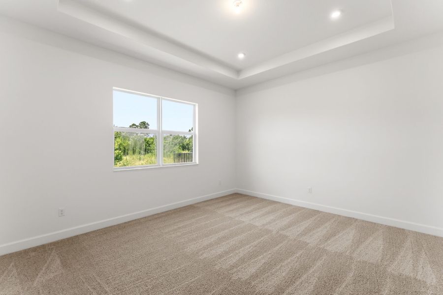Spacious, unfurnished interior of a new home in Tradition, Port St. Lucie (Image 10).