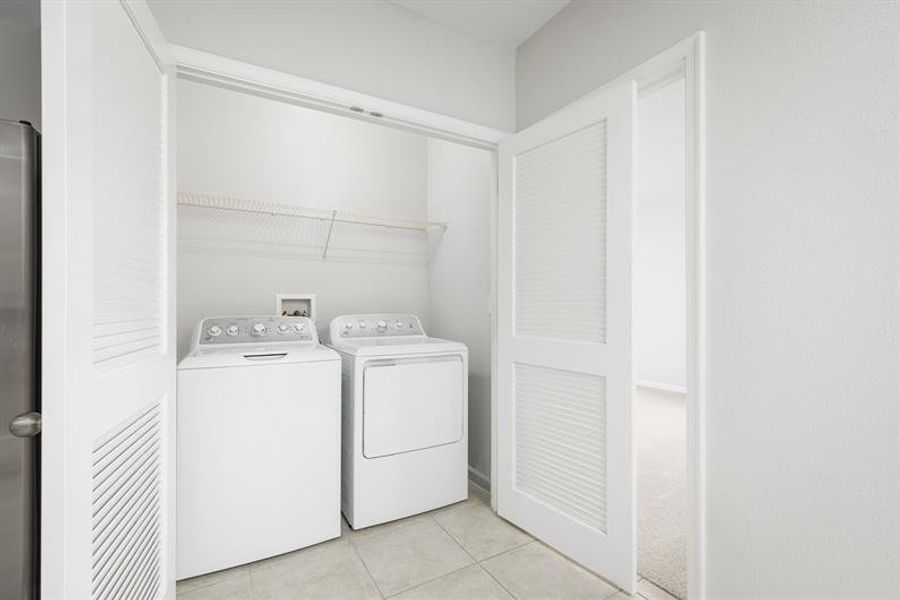 Representative furnished interior of a home built from the Alder by Ryan Homes in Vista Trace, Belleview (Image 5).