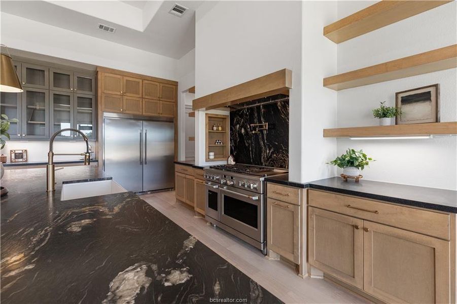 Furnished interior view inside a new home in , Bryan (Image 11).