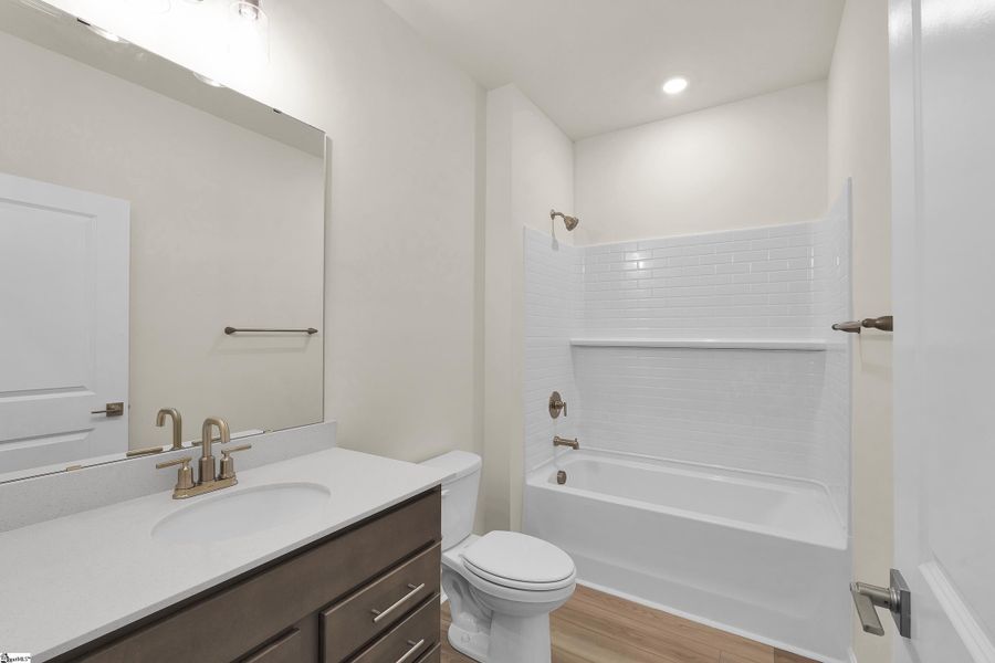 Furnished interior view inside a new home in Sedona, Greenville (Image 12).