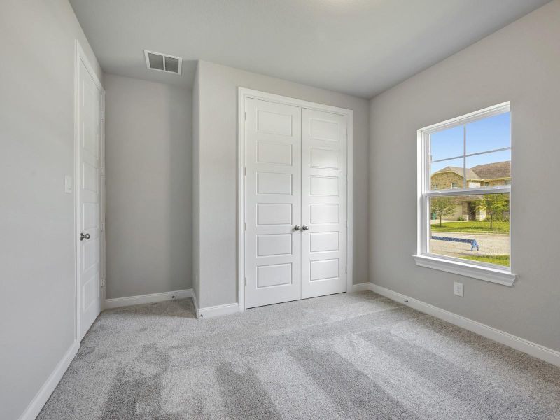 Photo is not of the actual home, but is an inspirational photo of builder’s model home and may depict options, furnishings, and/or decorator features that are not included Photo is not of the actual home, but is an inspirational photo of builder’s model home and may depict options, furnishings, and/or decorator features that are not included